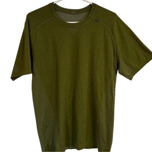 Lululemon Men olive Green athletic shirt SZ M & Michael Jordan black SZ L shirt